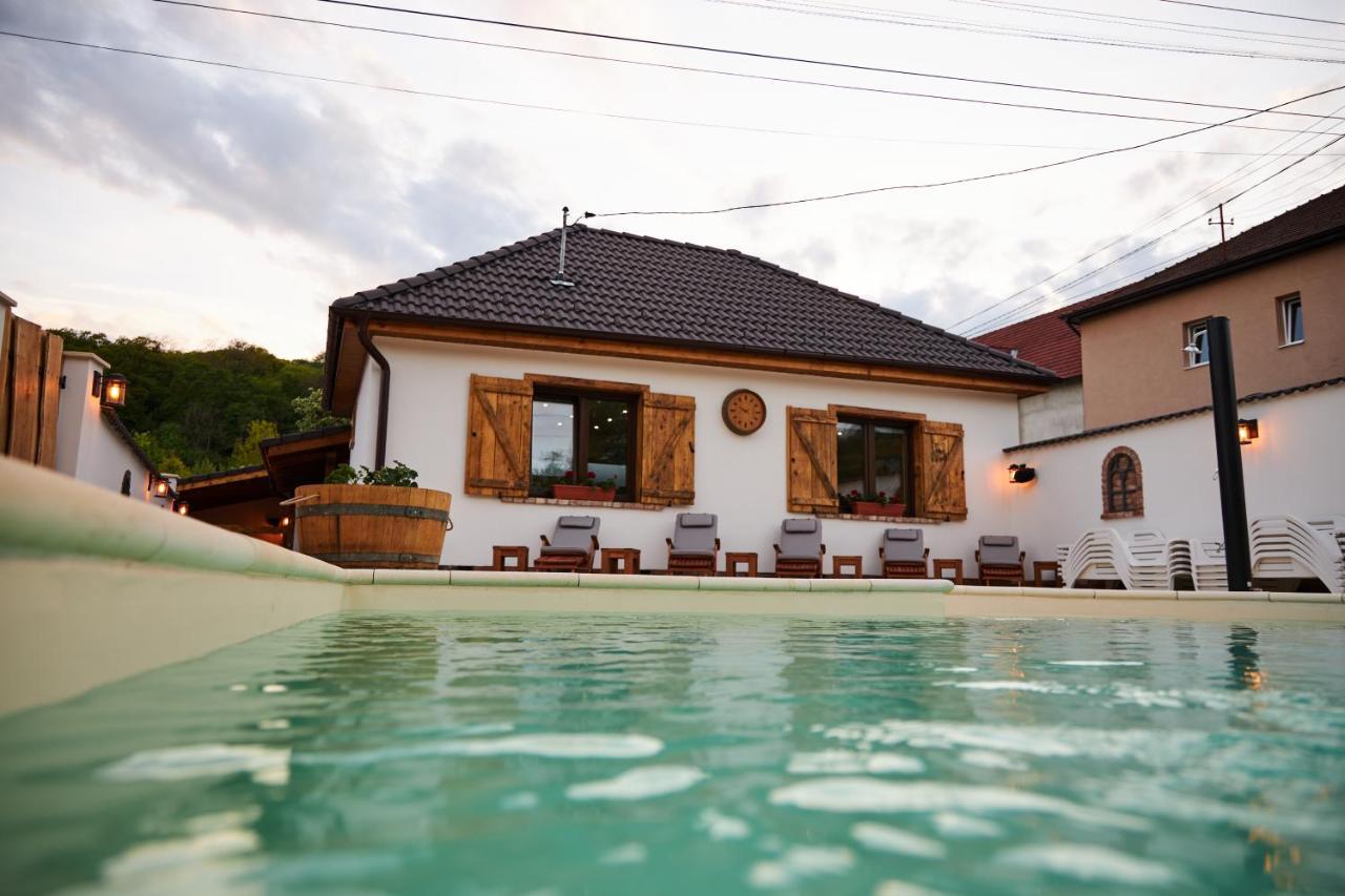 Complex Butoaiele Transilvaniei - Cazare & Spa - Natura - Relaxare Mediaş Dış mekan fotoğraf