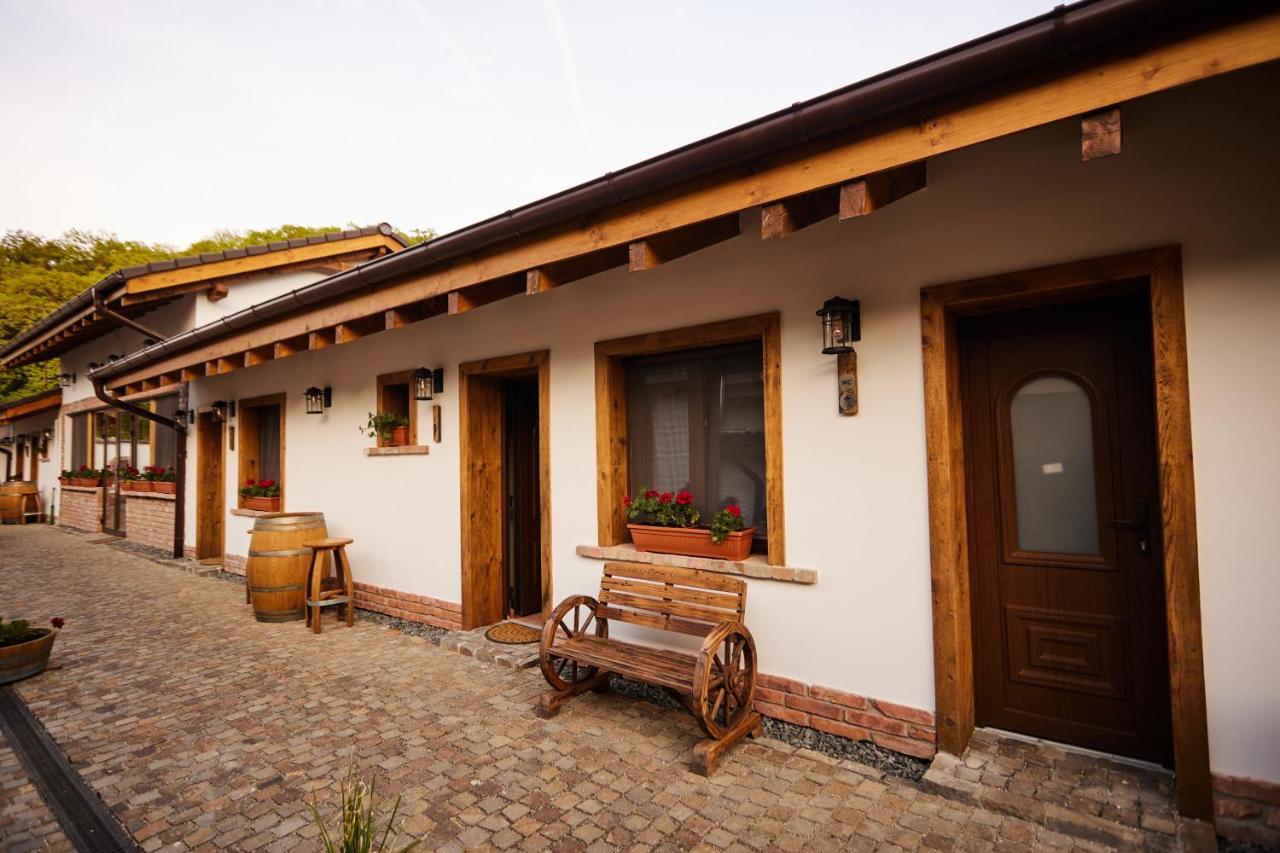 Complex Butoaiele Transilvaniei - Cazare & Spa - Natura - Relaxare Mediaş Dış mekan fotoğraf