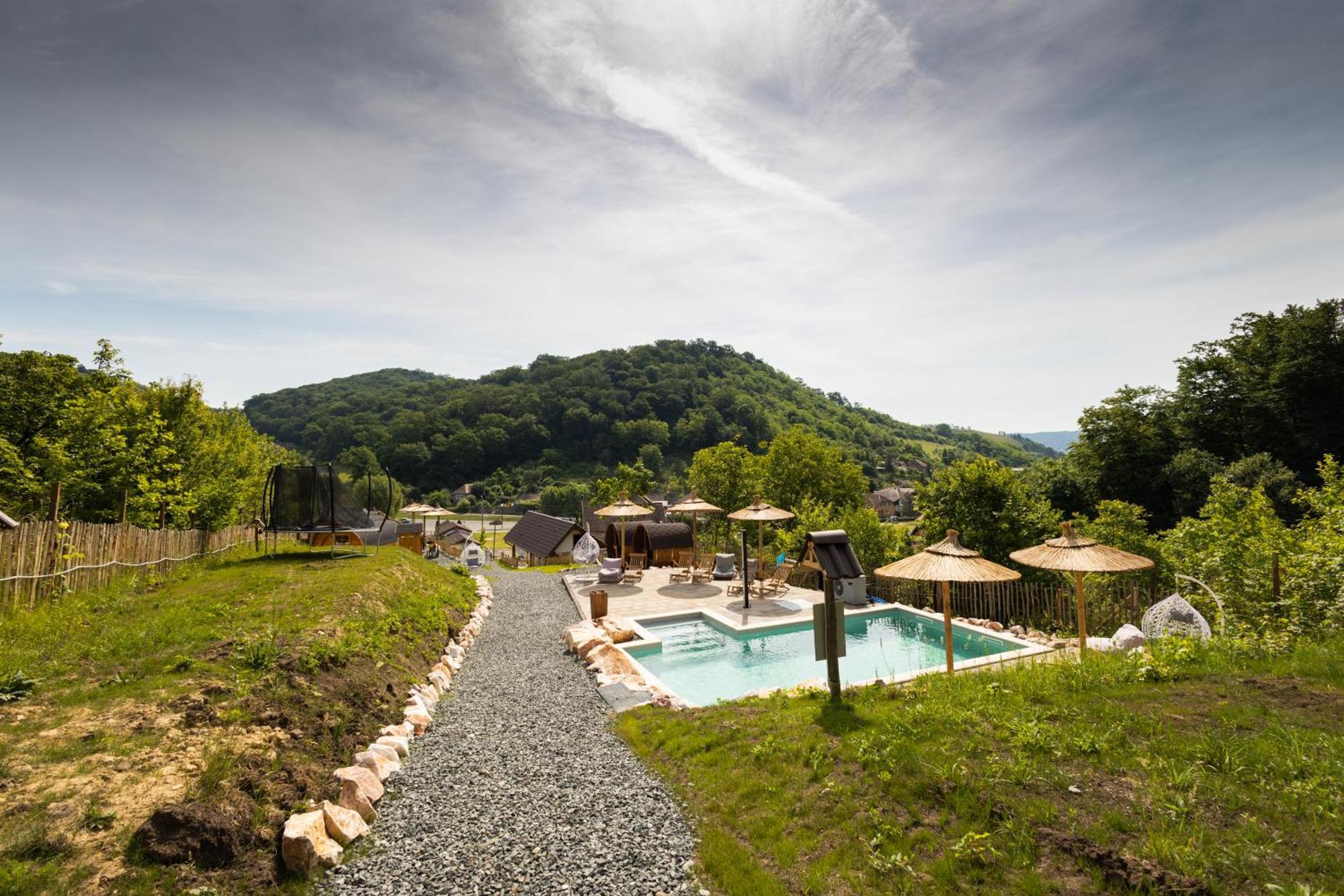 Complex Butoaiele Transilvaniei - Cazare & Spa - Natura - Relaxare Mediaş Dış mekan fotoğraf